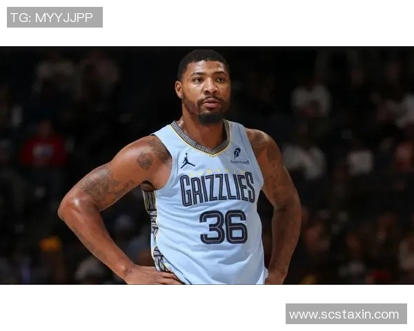 马库斯斯马特的篮球之路与个人成长故事探讨